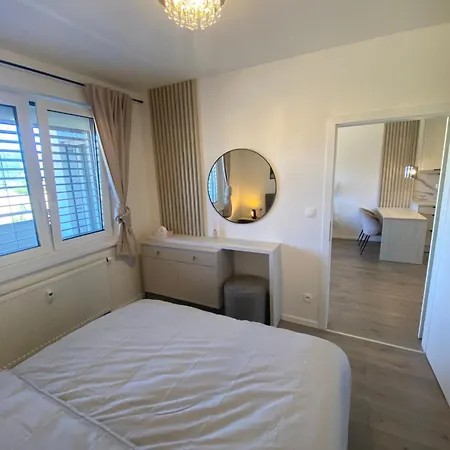 Appartement Golden Flat Free Parking Trenčín